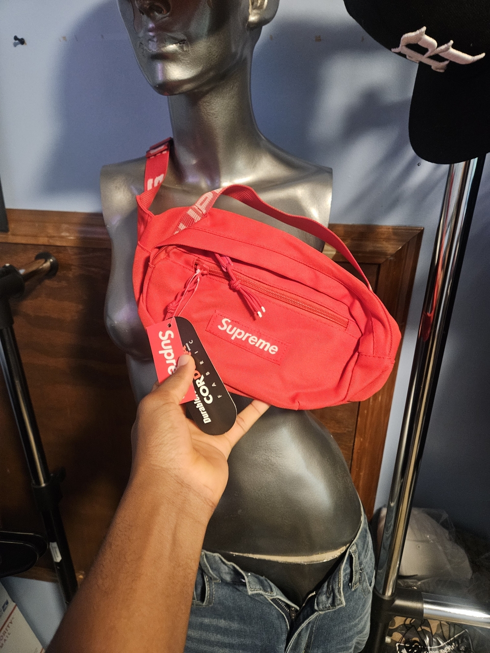Supreme Red Waist Crossbody Bag - Picture 2 of 4